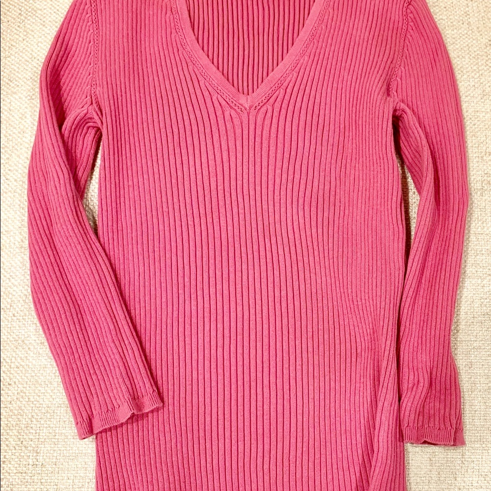 Ann Taylor V Neck ribbed sweater